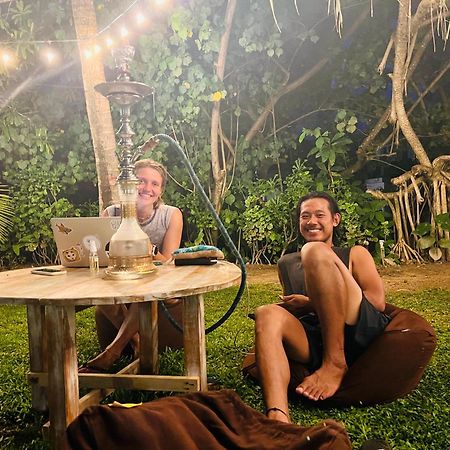 Hotel Pineapple Surf Ahangama Zewnętrze zdjęcie