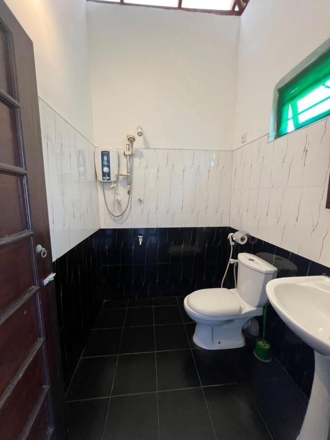 Hotel Pineapple Surf Ahangama Zewnętrze zdjęcie