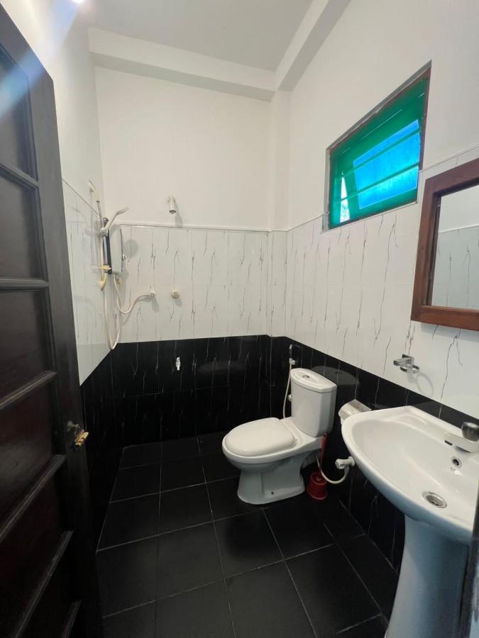 Hotel Pineapple Surf Ahangama Zewnętrze zdjęcie