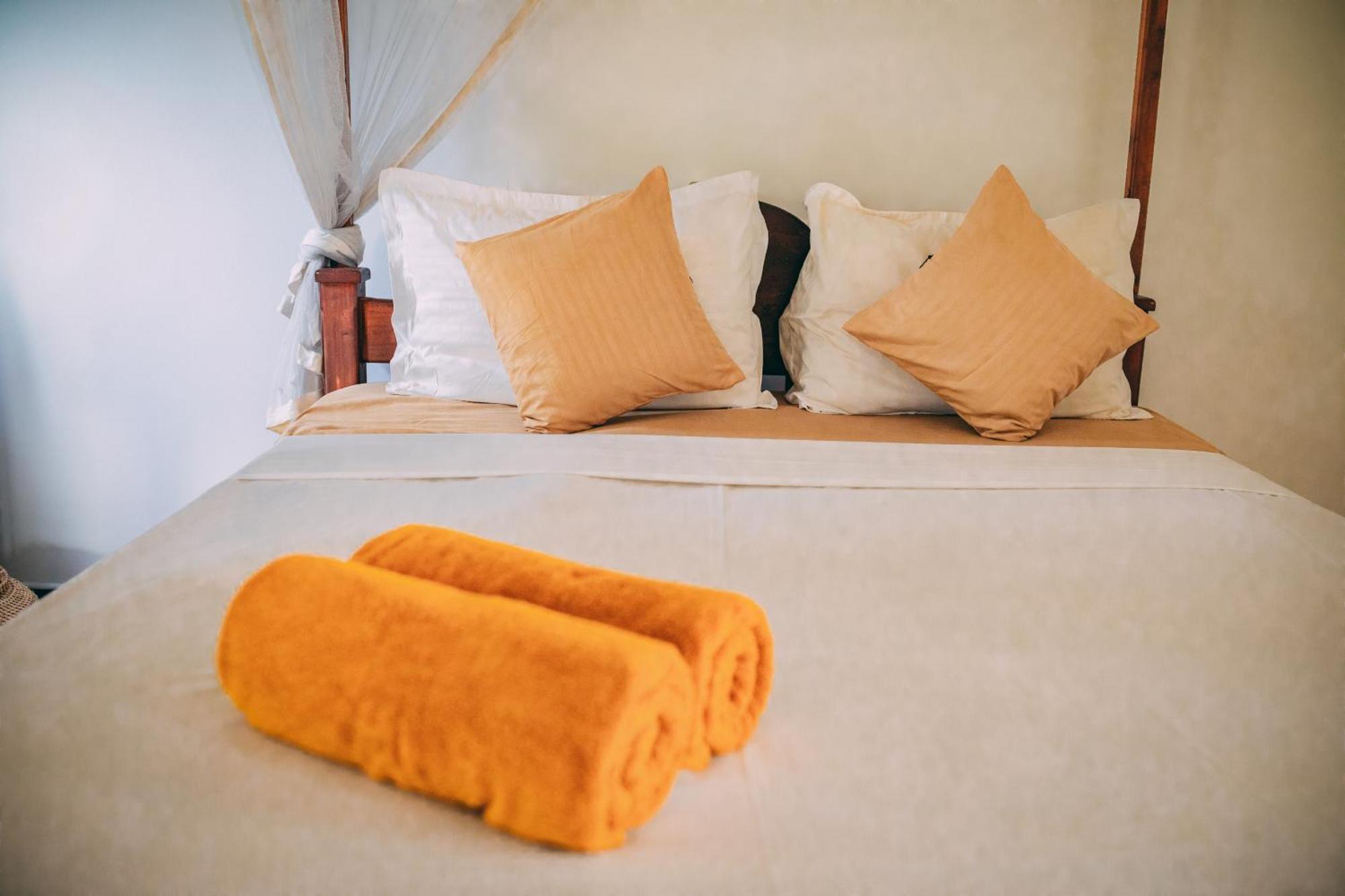 Hotel Pineapple Surf Ahangama Zewnętrze zdjęcie